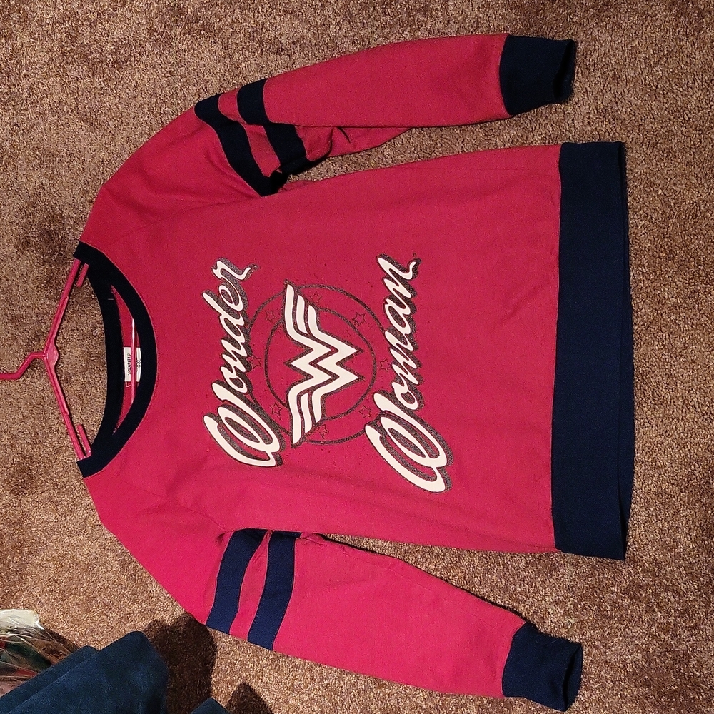 Wonder Woman long sleeved shirt